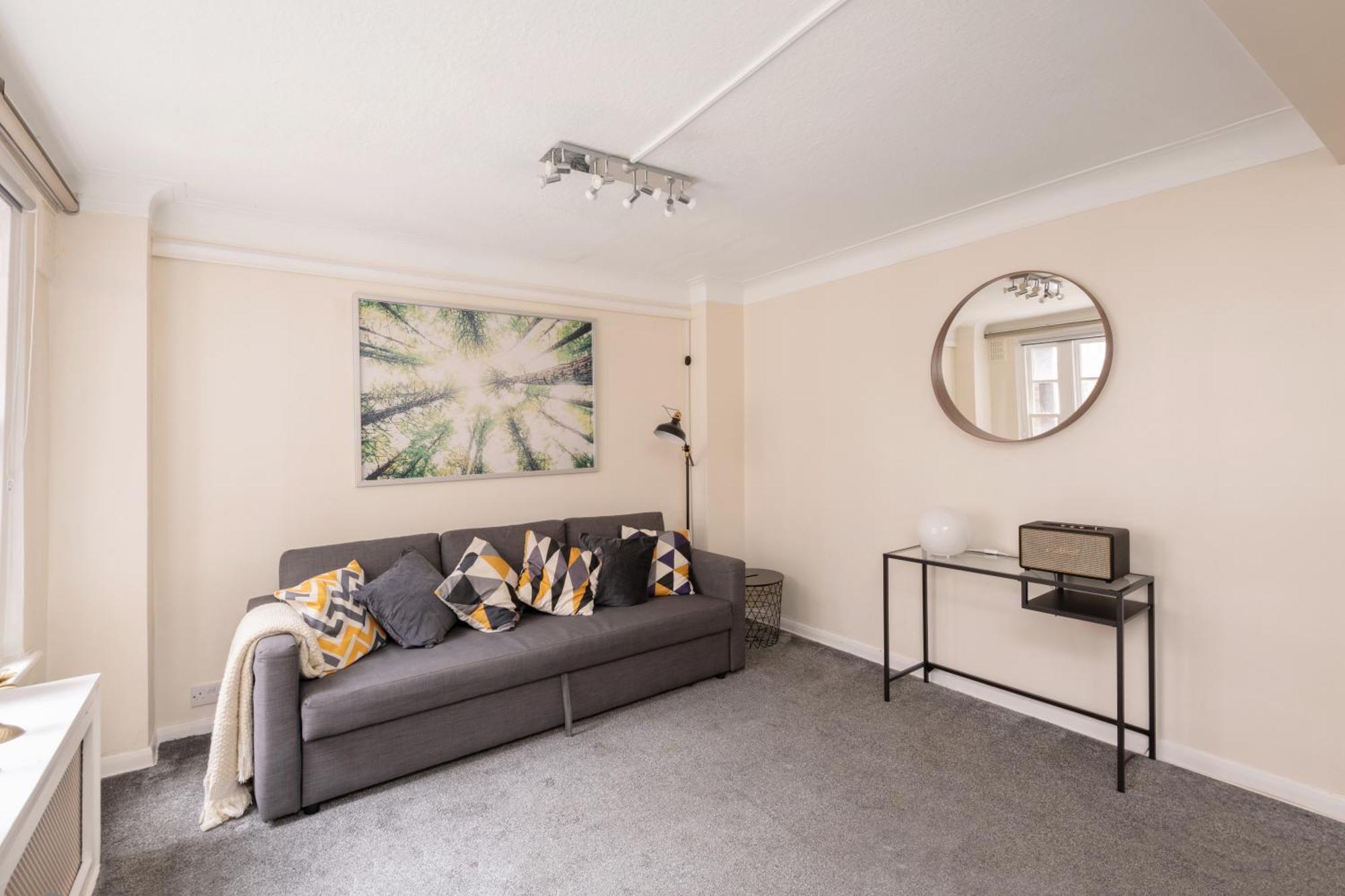 2-bed Marylebone With Concierge & Private Elevator - Next To Oxford Street, Selfridges & Hyde Park Appartamento Londra