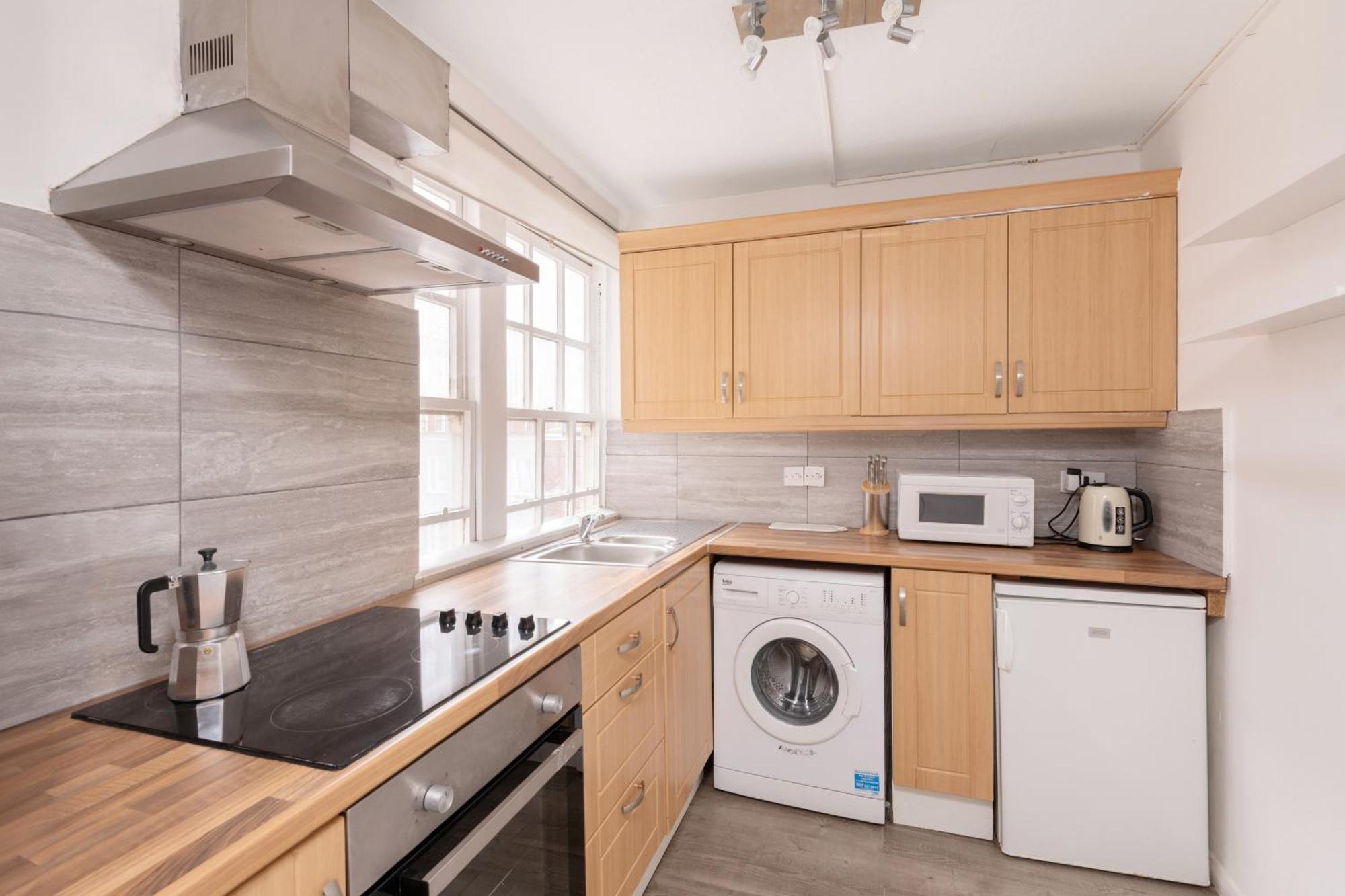 2-bed Marylebone With Concierge & Private Elevator - Next To Oxford Street, Selfridges & Hyde Park Appartamento